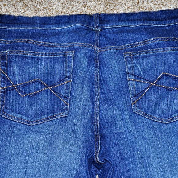 Venezia 'Ribbed' Stretch Jeans - Picture 5 of 6